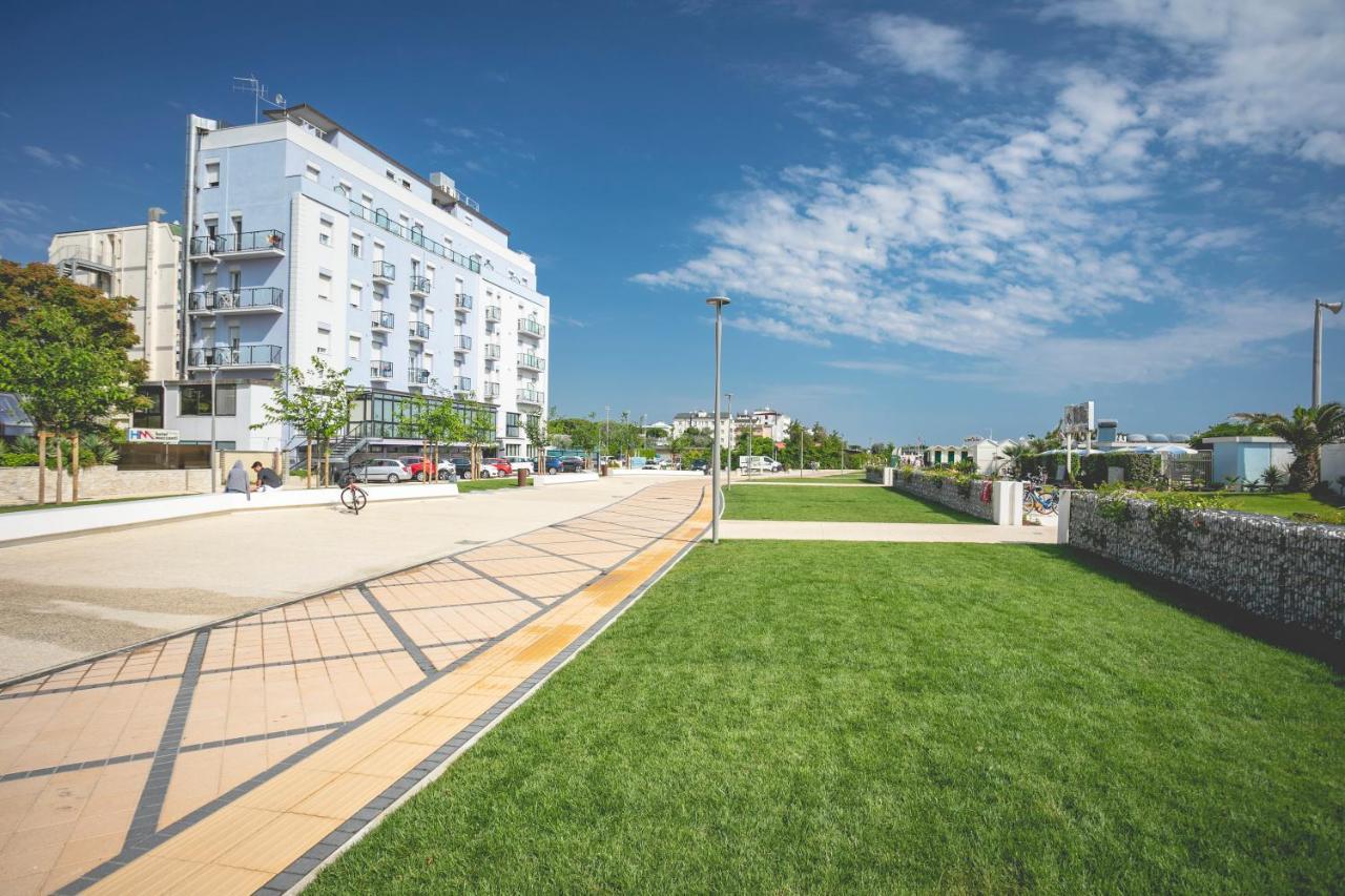 Hotel Baya - In Centro, Sul Mare Мілано-Маріттіма Екстер'єр фото