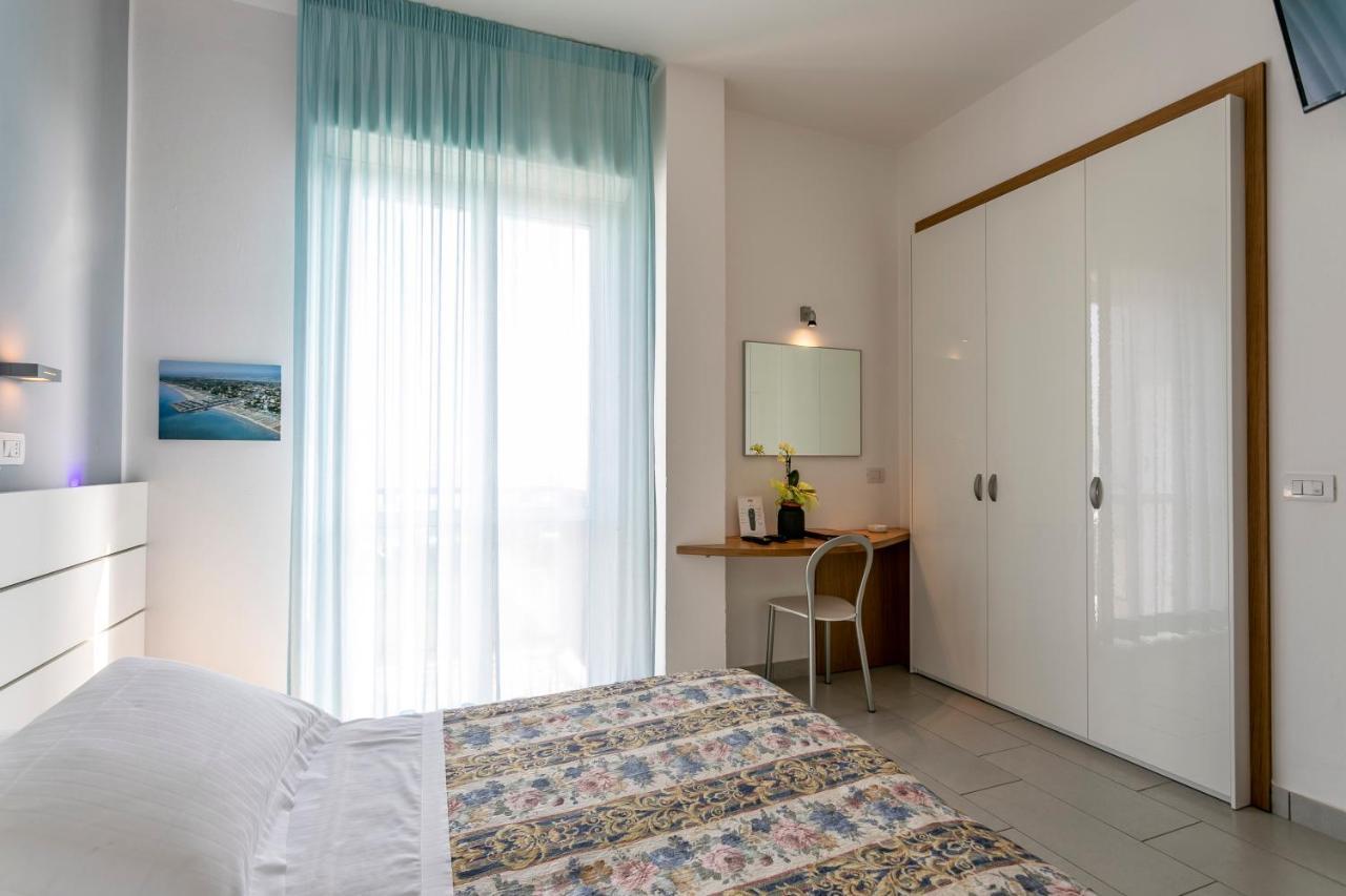Hotel Baya - In Centro, Sul Mare Мілано-Маріттіма Екстер'єр фото