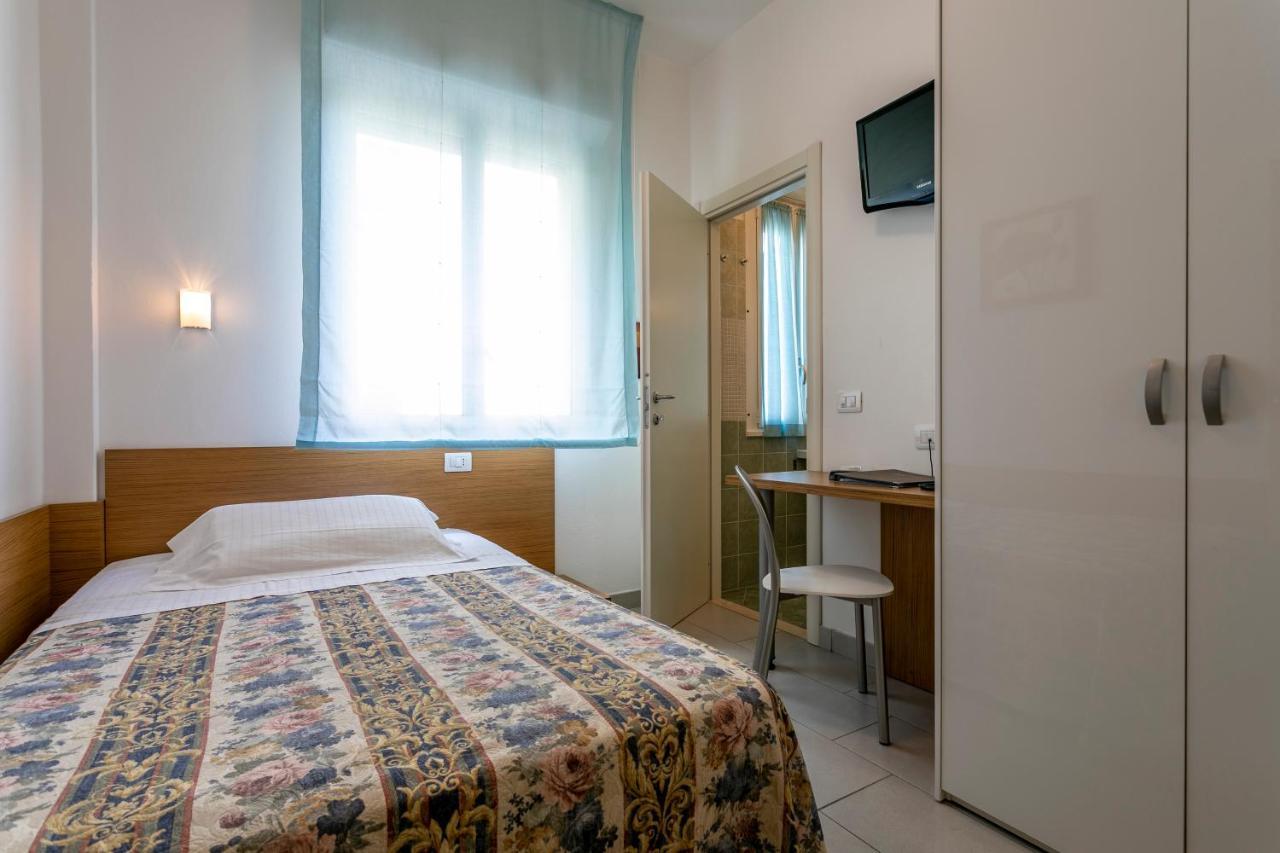 Hotel Baya - In Centro, Sul Mare Мілано-Маріттіма Екстер'єр фото