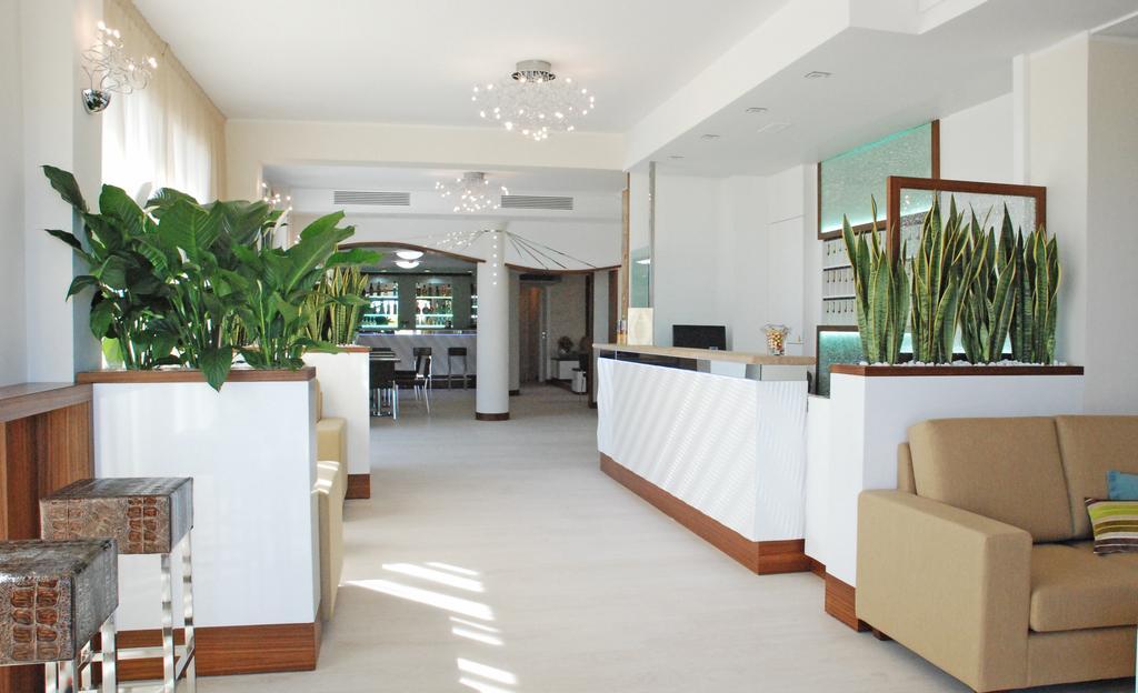 Hotel Baya - In Centro, Sul Mare Мілано-Маріттіма Екстер'єр фото