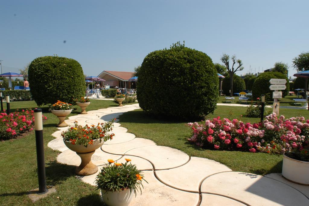 Hotel Baya - In Centro, Sul Mare Мілано-Маріттіма Екстер'єр фото