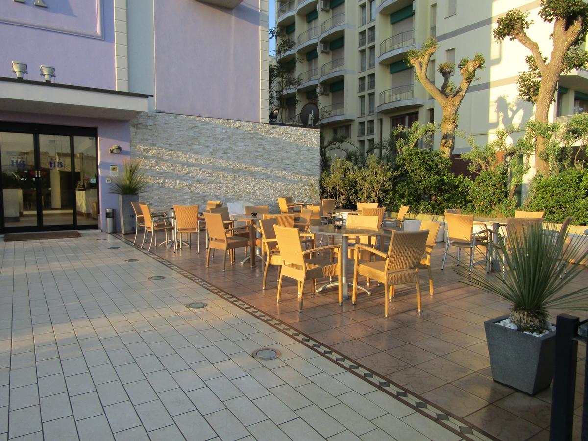 Hotel Baya - In Centro, Sul Mare Мілано-Маріттіма Екстер'єр фото